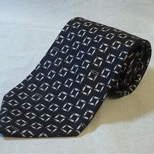 Gucci Black, Gray, & White Geometric Silk Tie ~60x4"